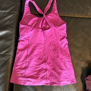 Lululemon tank